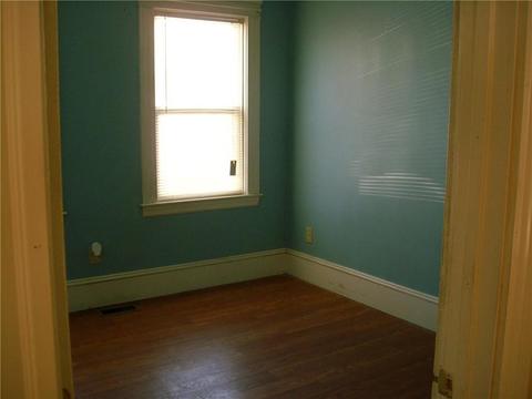 24 Delaware Ave, Warwick, RI 02888 photo 11