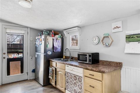 91 Abbott Ave, Warwick, RI 02886 photo 5