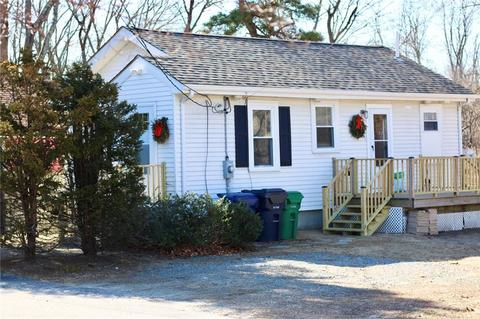 22 Bennett St, Warwick, RI 02889 photo 4