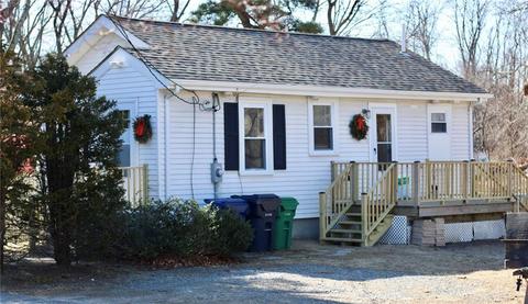 22 Bennett St, Warwick, RI 02889 photo 5