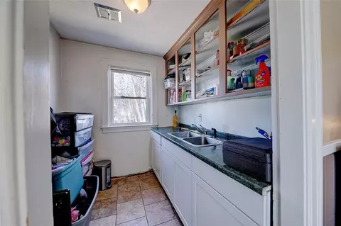 141 Farm St, Woonsocket, RI 02895 photo 25