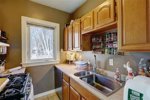141 Farm St, Woonsocket, RI 02895 photo 16