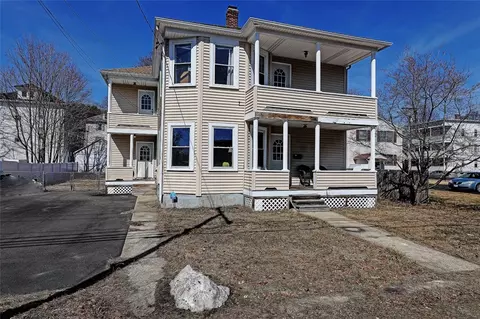 141 Farm St, Woonsocket, RI 02895 photo 8