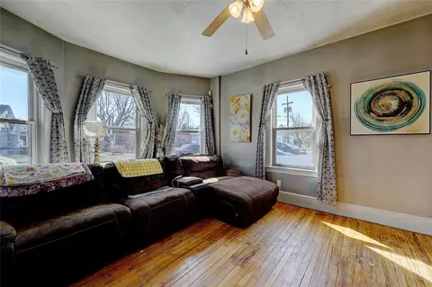 141 Farm St, Woonsocket, RI 02895 photo 11