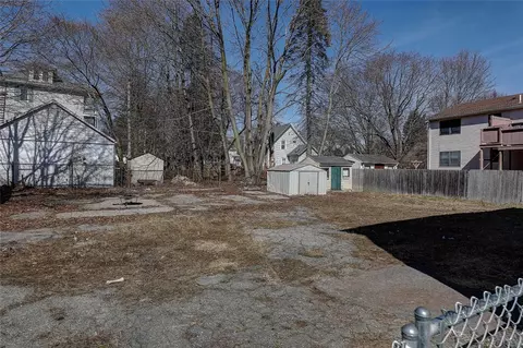 141 Farm St, Woonsocket, RI 02895 photo 3