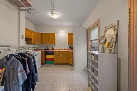522 Main St, Woonsocket, RI 02895 photo 29