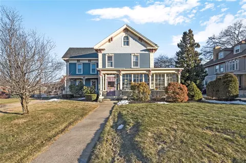 522 Main St, Woonsocket, RI 02895 photo 4