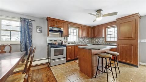 23 Vale St, Warwick, RI 02886 photo 8