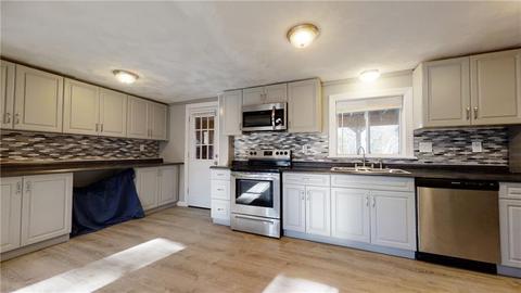 34 Log Bridge Rd, Coventry, RI 02816 photo 8