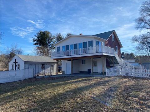 34 Log Bridge Rd, Coventry, RI 02816 photo 3