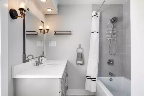 258 Highland Ave, Warwick, RI 02886 photo 27