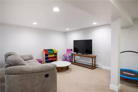 258 Highland Ave, Warwick, RI 02886 photo 34