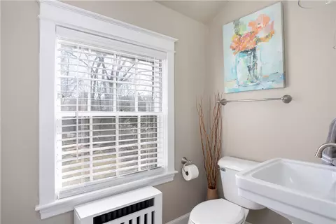 258 Highland Ave, Warwick, RI 02886 photo 30