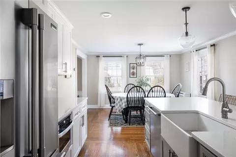 258 Highland Ave, Warwick, RI 02886 photo 11