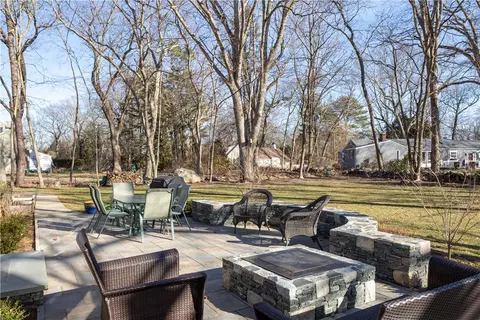 258 Highland Ave, Warwick, RI 02886 photo 6
