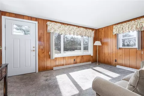 67 Asylum Rd, Warwick, RI 02886 photo 5