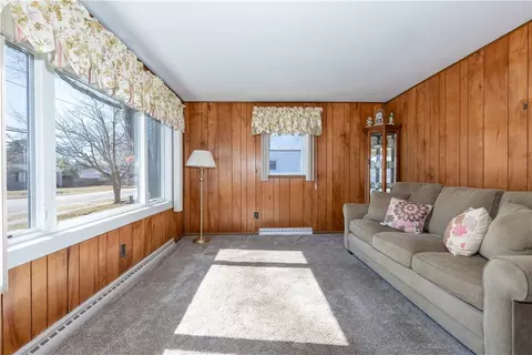 67 Asylum Rd, Warwick, RI 02886 photo 3
