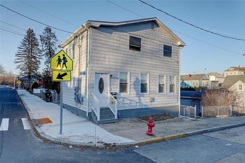 2 Yolande Pl, Woonsocket, RI 02895 photo 2