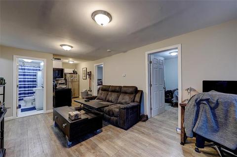 2 Yolande Pl, Woonsocket, RI 02895 photo 8