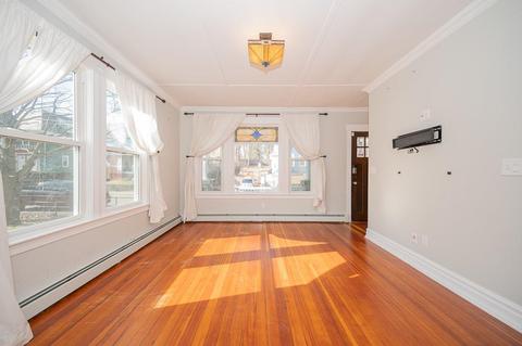 163 Summer St, Woonsocket, RI 02895 photo 6