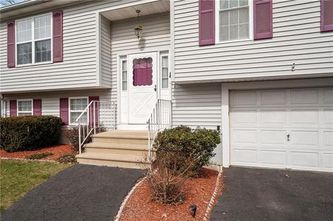 19 Virginia Ave, Woonsocket, RI 02895 photo 4