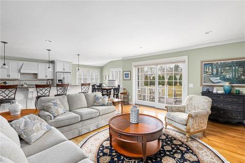 49 Beacon Ave, Warwick, RI 02889 photo 11