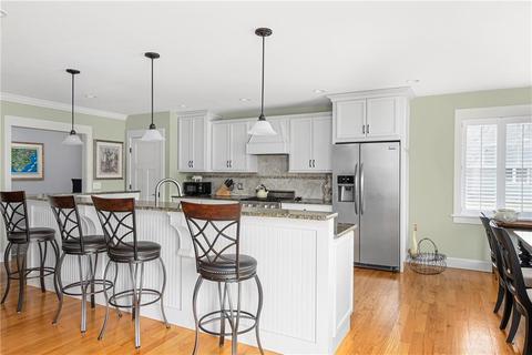 49 Beacon Ave, Warwick, RI 02889 photo 20