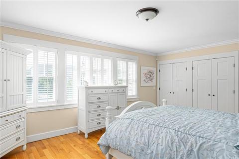 49 Beacon Ave, Warwick, RI 02889 photo 32
