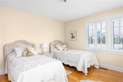 49 Beacon Ave, Warwick, RI 02889 photo 27