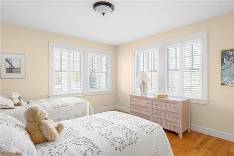 49 Beacon Ave, Warwick, RI 02889 photo 26