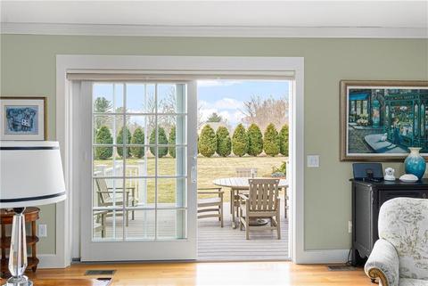 49 Beacon Ave, Warwick, RI 02889 photo 12