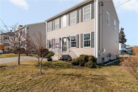 452 Kennedy St, Fall River, MA 02721 photo 2