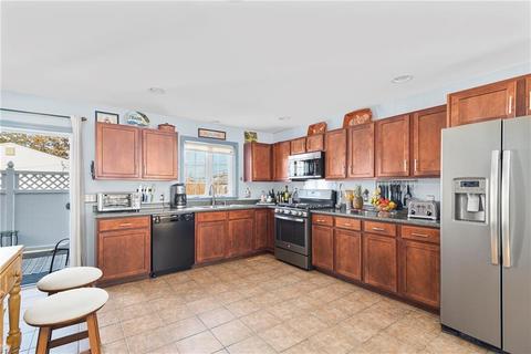 452 Kennedy St, Fall River, MA 02721 photo 13