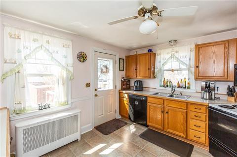 85 Bly St, Warwick, RI 02888 photo 11