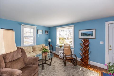 85 Bly St, Warwick, RI 02888 photo 3