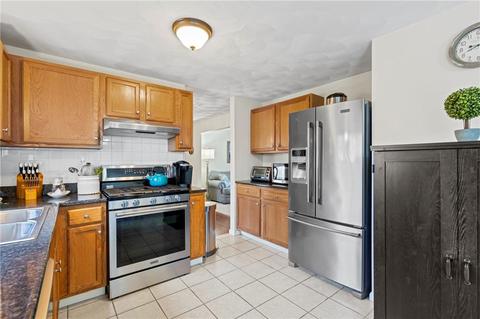 244 Chapmans Ave, Warwick, RI 02886 photo 4