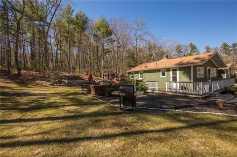 79 Evergreen Rd, Glocester, RI 02814 photo 3
