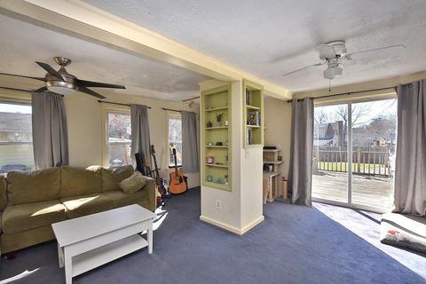 49 Custer St, Warwick, RI 02889 photo 5