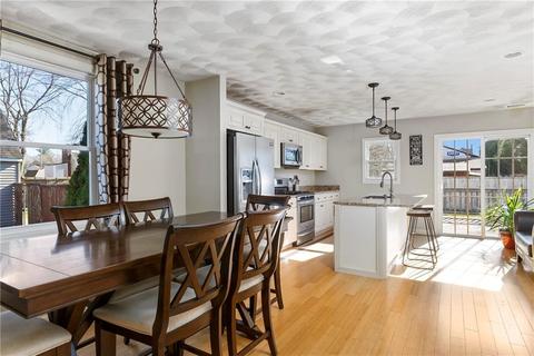 17 Medway Ave, Warwick, RI 02889 photo 5