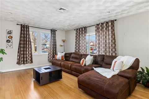 17 Medway Ave, Warwick, RI 02889 photo 4