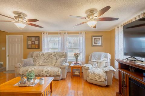 6 Maybrey Dr, Westerly, RI 02891 photo 4