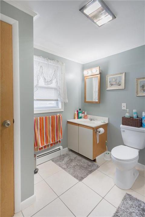 6 Maybrey Dr, Westerly, RI 02891 photo 8