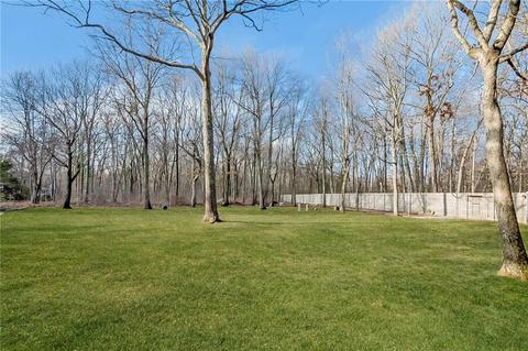 100 Crest Dr, Cranston, RI 02921 photo 41