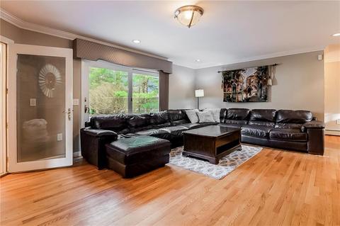 100 Crest Dr, Cranston, RI 02921 photo 13