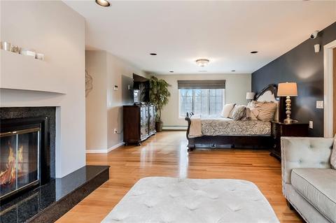 100 Crest Dr, Cranston, RI 02921 photo 4