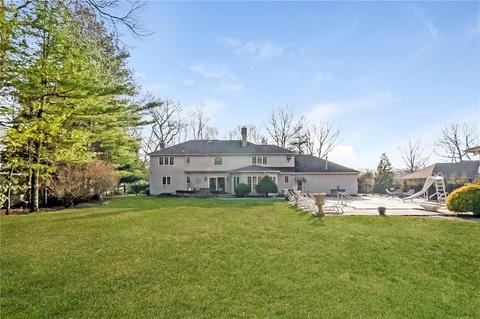 100 Crest Dr, Cranston, RI 02921 photo 39