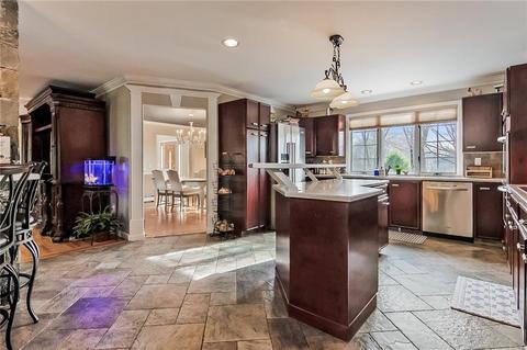 100 Crest Dr, Cranston, RI 02921 photo 10