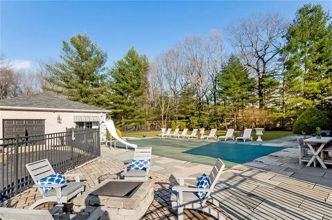 100 Crest Dr, Cranston, RI 02921 photo 36