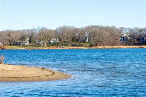 47 Davis Cir, Warwick, RI 02886 photo 2