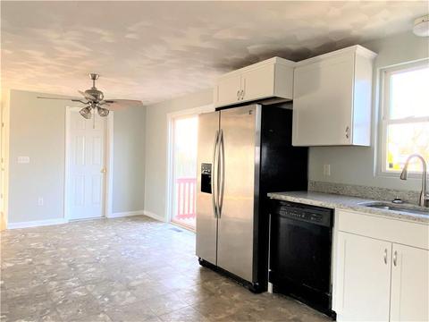 74 Hamilton Ave, Warwick, RI 02886 photo 9